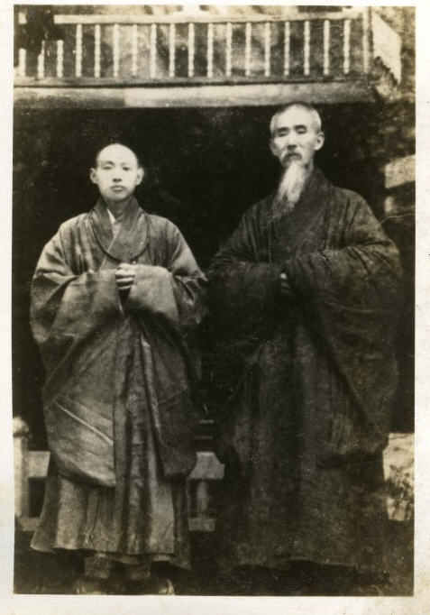 道安法师青年时和虚云老和尚合影