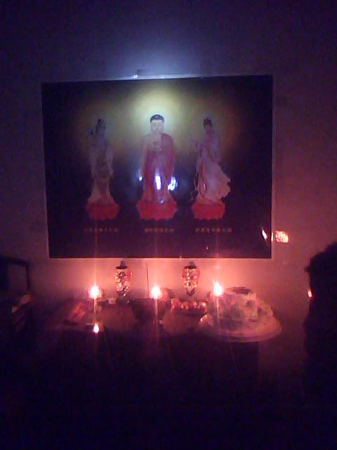 观音圣诞日家中佛堂佛菩萨显灵大放异彩